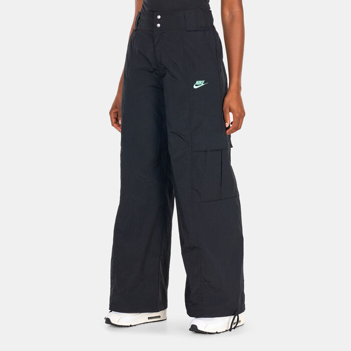 Nike Women's Oversized High-Waisted Woven Pants Black image number 0