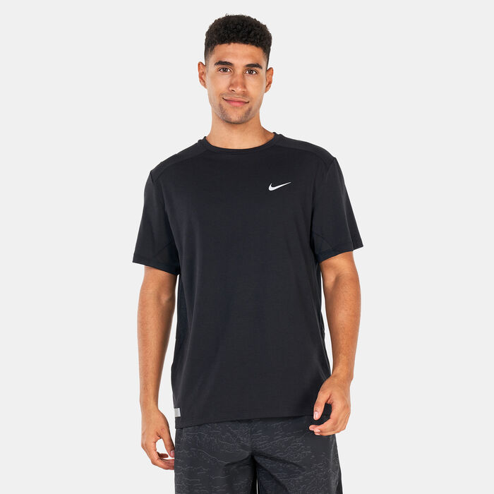 Buy Nike Men's Dri-FIT Run Division Rise 365 Running T-Shirt Black in ...