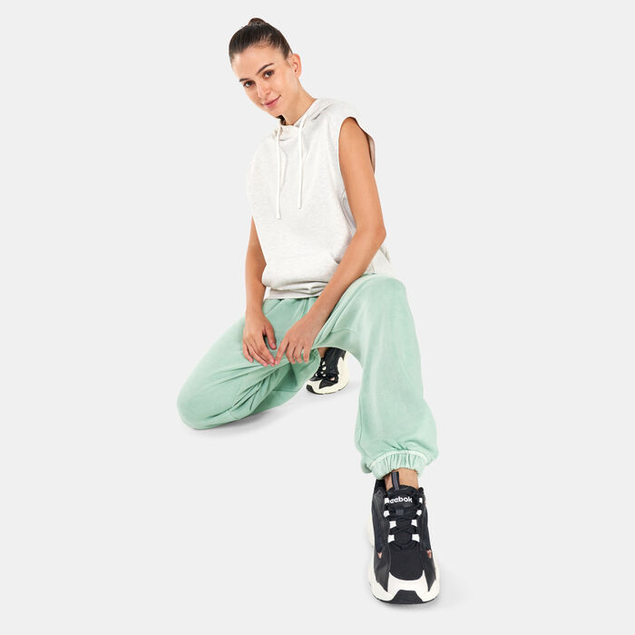 Reebok Women's Classics Natural Dye Small Logo French Terry Sweatpants Green image number 2