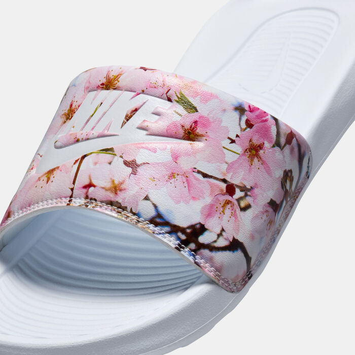 Nike Women's Victori One Slides White image number 5