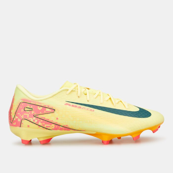 Nike Men's Kylian Mbappe Mercurial Vapor 16 Academy Multi Ground Football Shoes Yellow image number 0