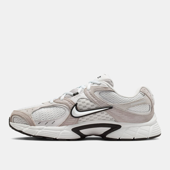 Nike Men's V5 RNR Suede Shoes White image number 2