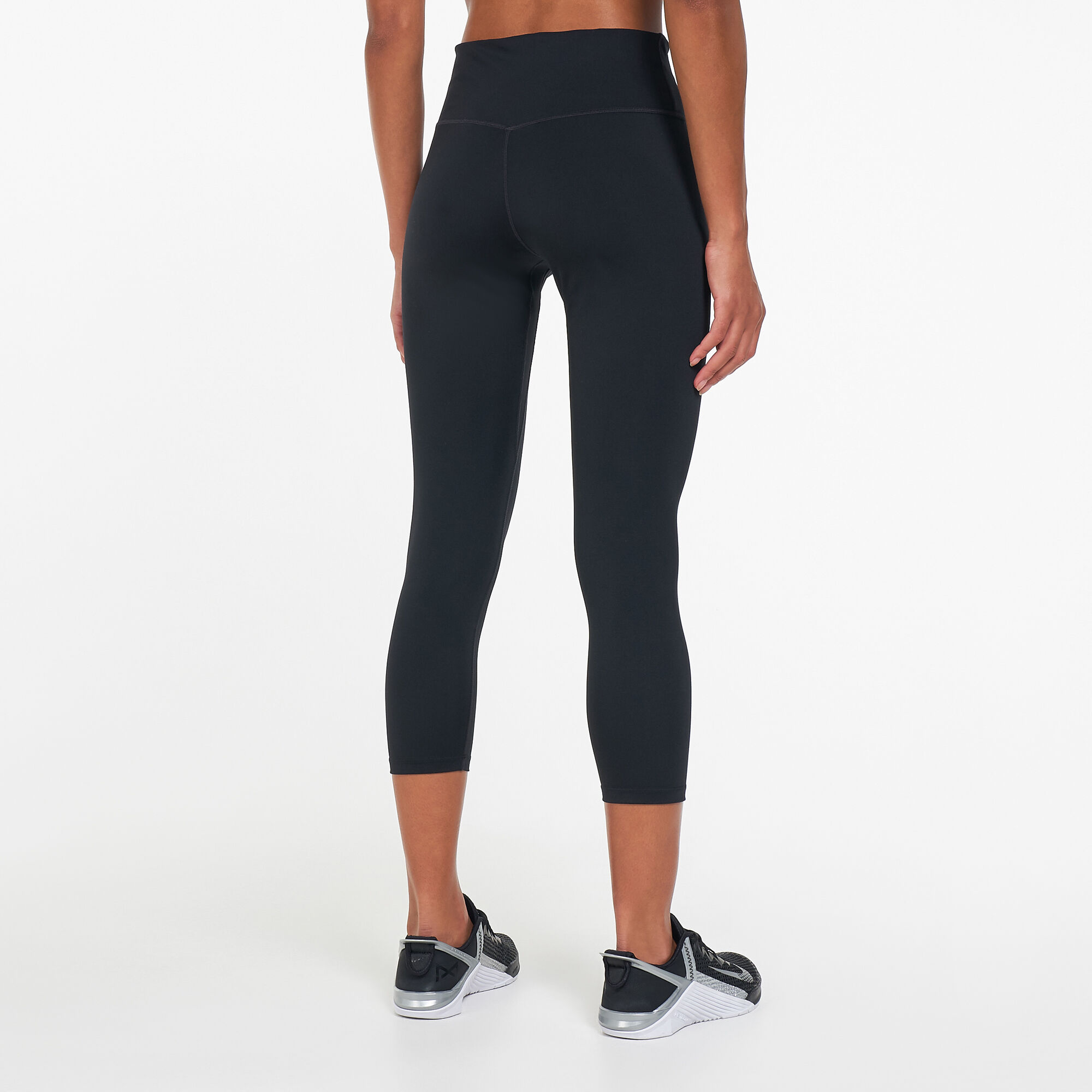 the nike one tight fit mid rise crop length