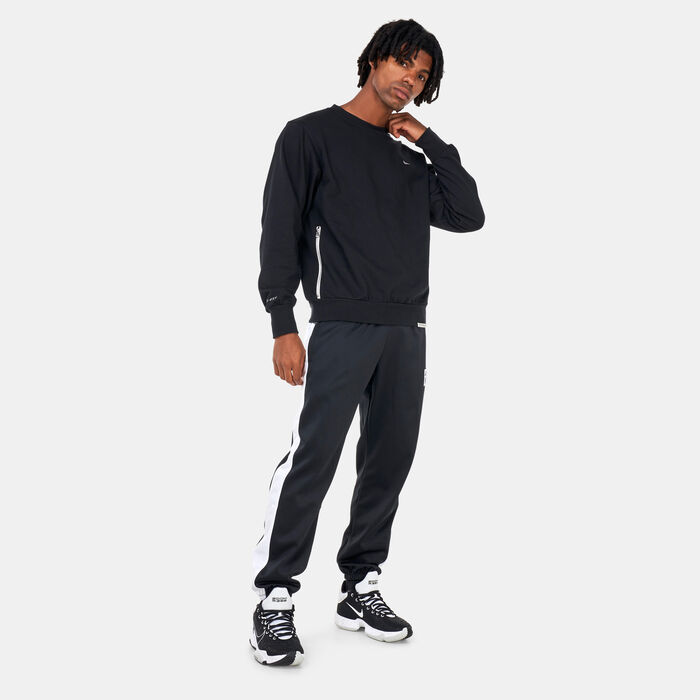 Nike Men’s Dri-FIT Standard Issue Basketball Sweatshirt Black image number 2