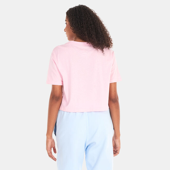 Nike Women's Sportswear Essential Cropped Logo T-Shirt Pink image number 1