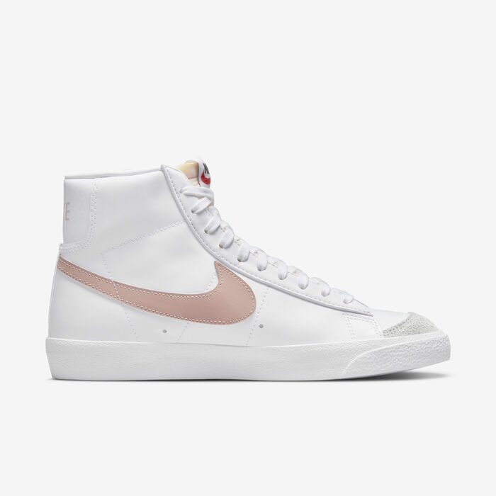 Nike Women's Blazer Mid '77 Shoes White image number 3