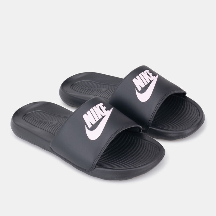 Nike Women's Victori Slides Black image number 0