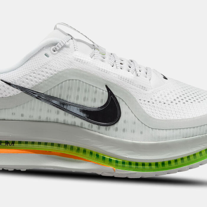 Nike Men's Pegasus Premium Road Running Shoes White image number 2