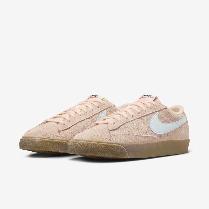 Nike Women's Blazer Low '77 Vintage Shoes Peach image number 4