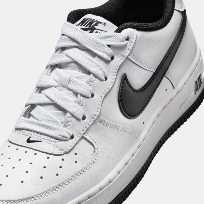 Nike Kids' Air Force 1 LV8 Shoes White image number 4