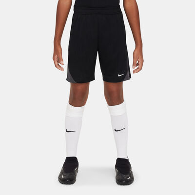 Nike Kids' Dri-FIT Strike Football Shorts (Older Kids) Black
