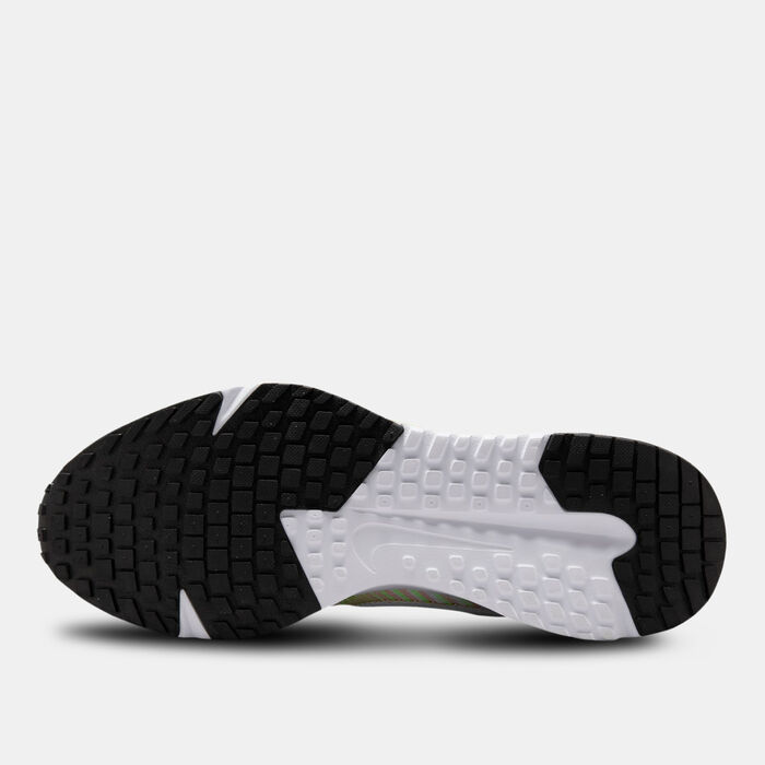 Nike Men's Run Defy Road Running Shoes White image number 3