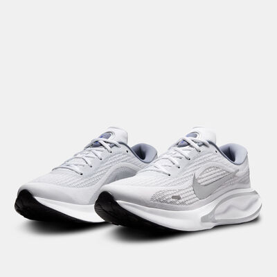 Nike Men's Journey Run Road Running Shoes Silver