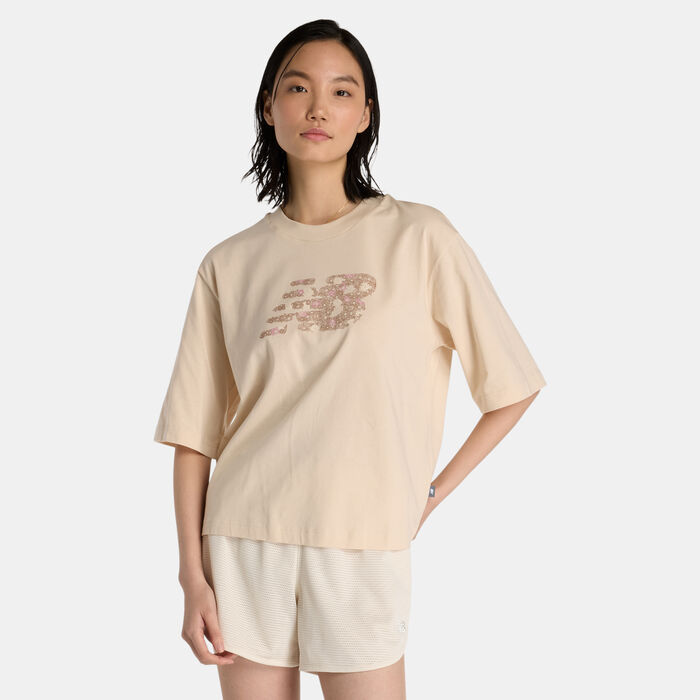 New Balance Women's Flower Logo Sweatshirt Brown image number 0