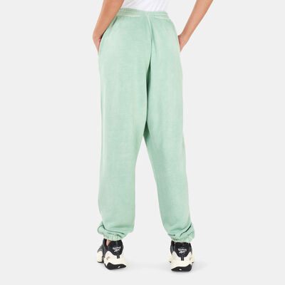 Reebok Women's Classics Natural Dye Small Logo French Terry Sweatpants Green