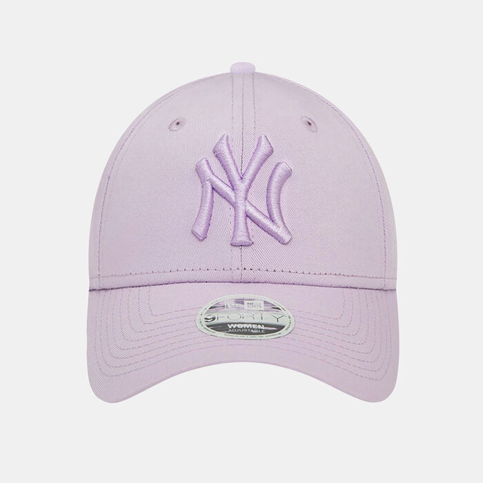 New Era Women's MLB New York Yankees League Essential 9FORTY Cap Purple image number 0