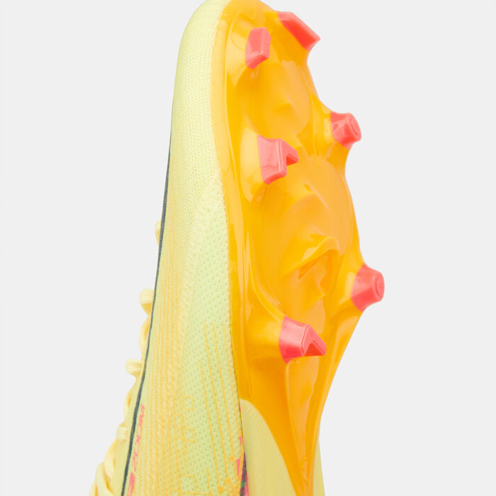 Nike Men's Kylian Mbappe Mercurial Superfly 10 Academy Multi Ground Football Shoes Yellow image number 4