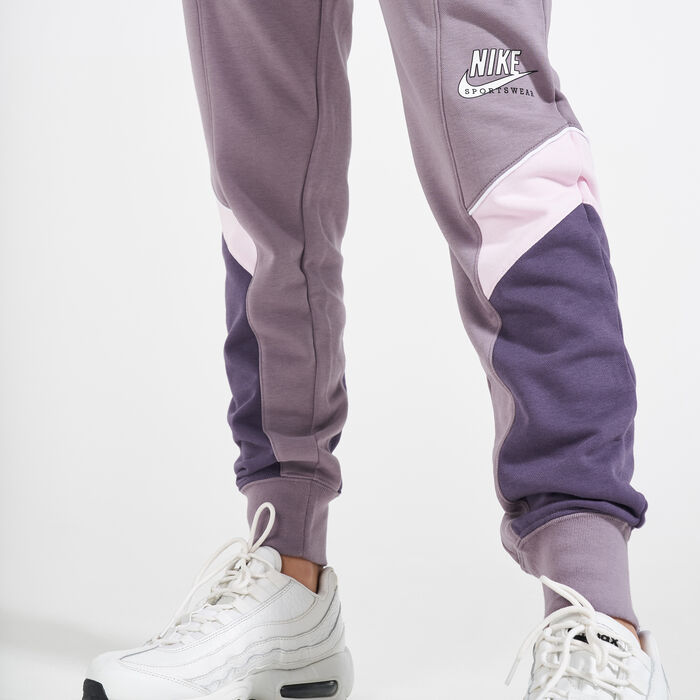 Nike Women's Sportswear Heritage Sweatpants Purple image number 3