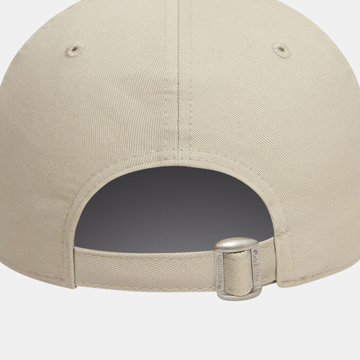 New Era Men's Chicago Bulls Team Outline 9FORTY Cap Beige image number 1