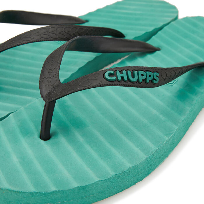 Chupps Men's Banana Leaf Flip Flops Green image number 2