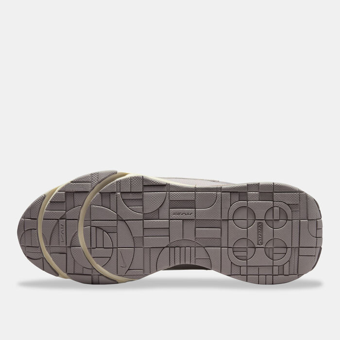 Nike Women's Air Max INTRLK Lite Shoe Purple image number 2