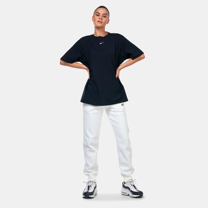 Nike Women's Sportswear Essential T-Shirt Black image number 2