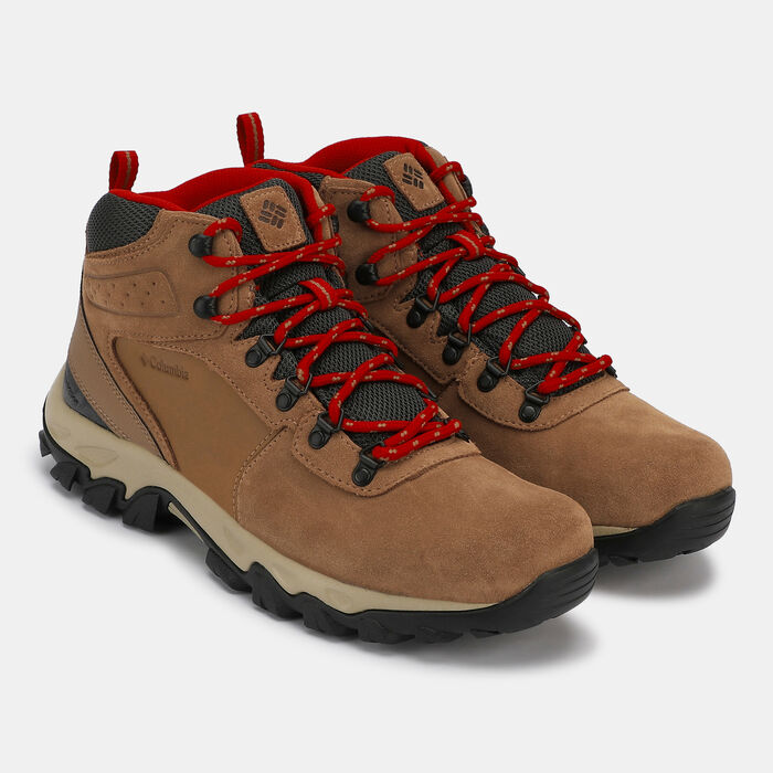 Columbia Men's Newton Ridge™ Plus II Suede Waterproof Hiking Boot Brown image number 1