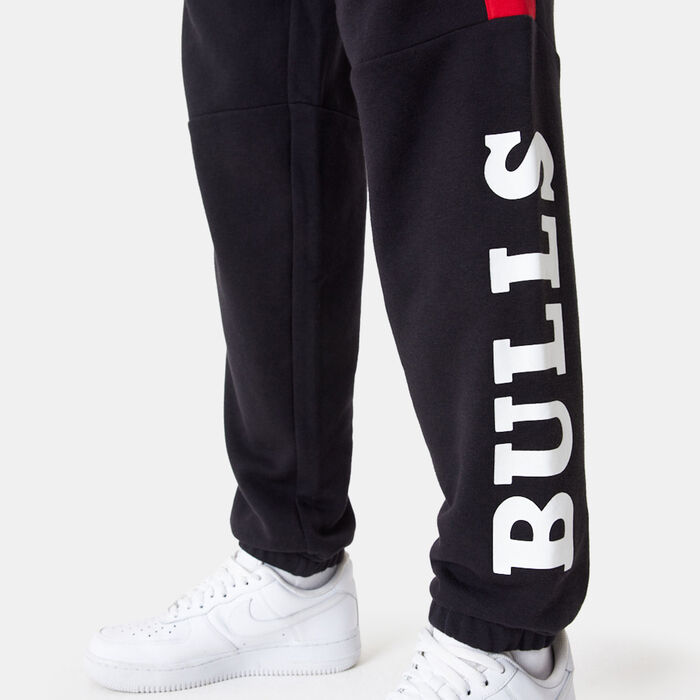 New Era Men's Chicago Bulls NBA Colour-Block Joggers Black image number 2