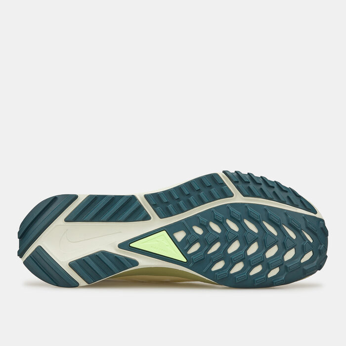 Nike Women's Pegasus Trail 4 GORE-TEX Waterproof Trail Shoe Green image number 4