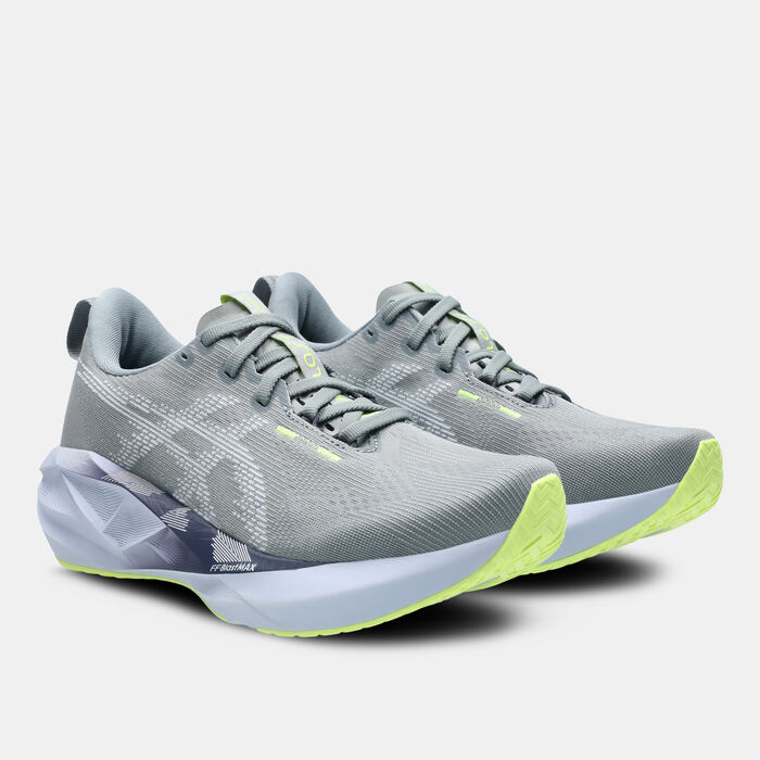 ASICS Women's NOVABLAST 5 Running Shoes Green image number 1