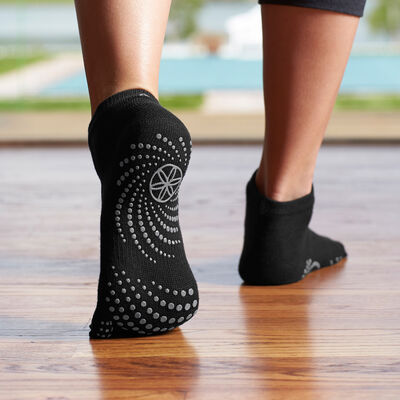 Gaiam Grippy Yoga Socks Grey
