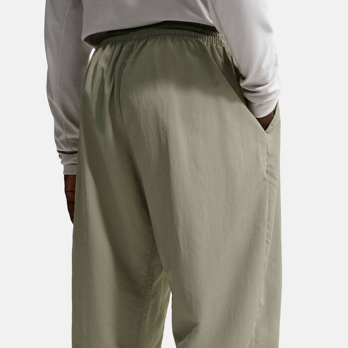 Nike Men's Athletic Club Dri-FIT Woven Training Sweatpants Green image number 4