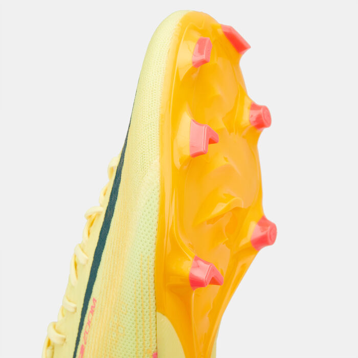 Nike Men's Kylian Mbappe Mercurial Vapor 16 Academy Multi Ground Football Shoes Yellow image number 4
