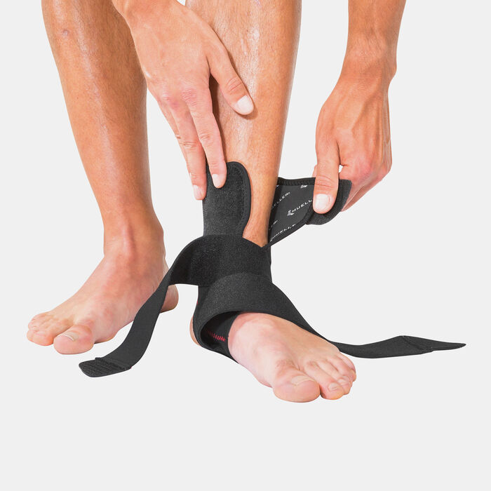 Mueller Adjustable Ankle Support (One Size) Black image number 1