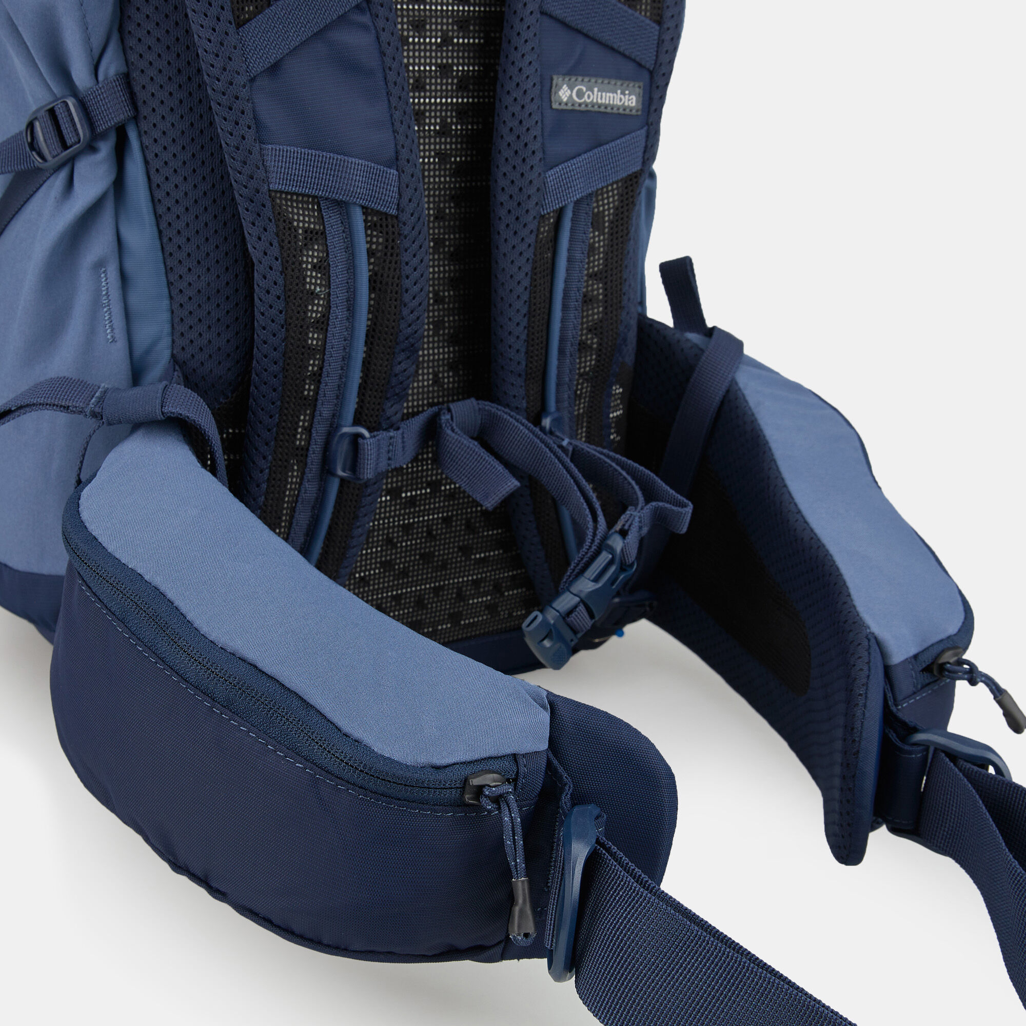 Buy Columbia Newton Ridge™ 36L Backpack in Dubai, UAE | SSS