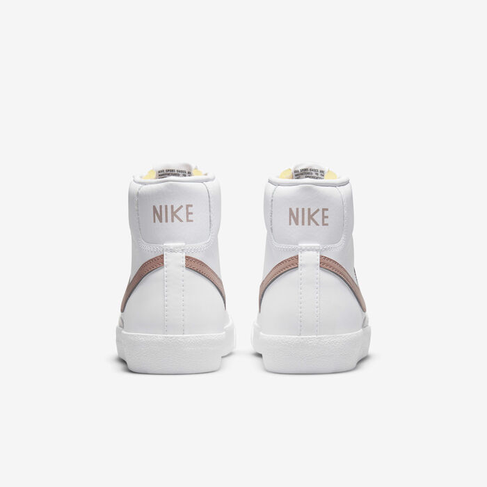 Nike Women's Blazer Mid '77 Shoes White image number 6
